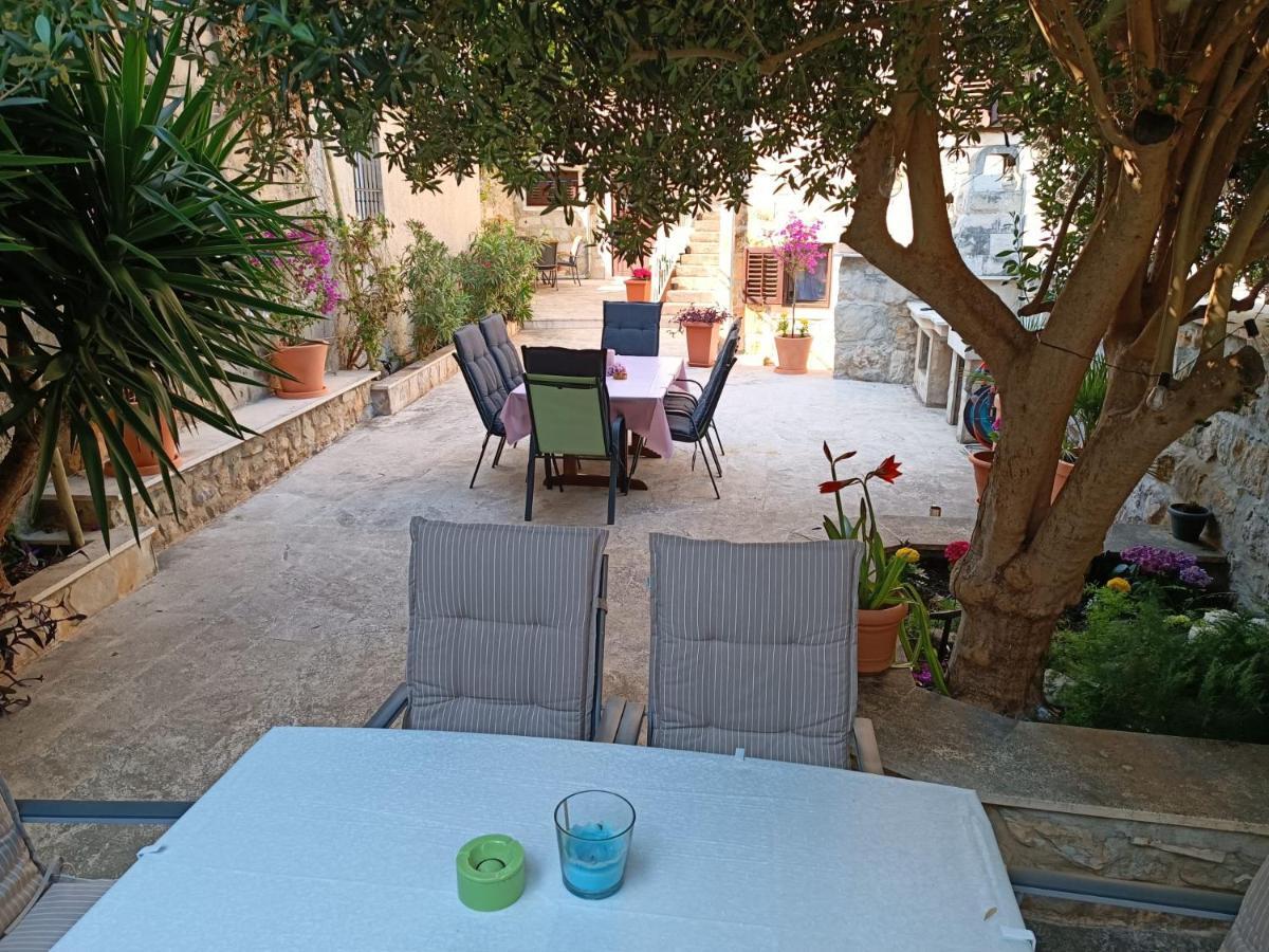Diocletian Garden Centar Split Exterior photo